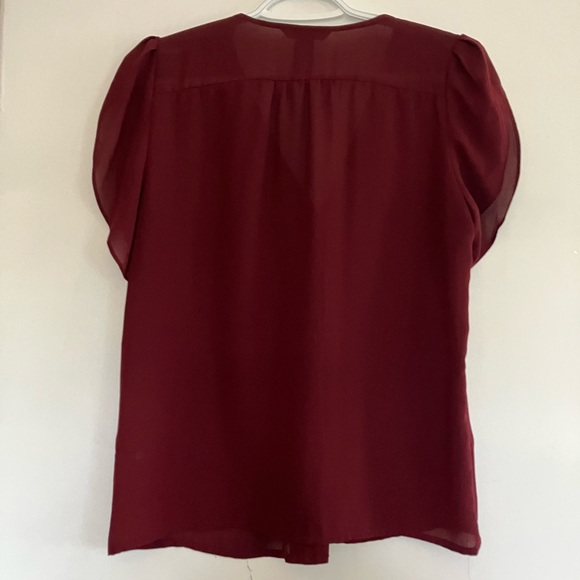 H & M Blouse - Picture 2 of 2